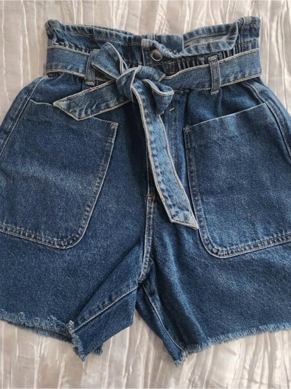 Zara High-Waist Paperbag Denim Shorts in Blue with Tie Belt
